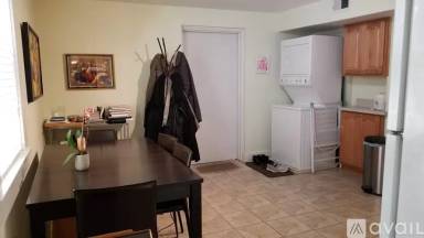 Main picture of 714 Park Ave