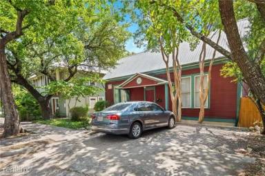 Main picture of 209 E 31st St