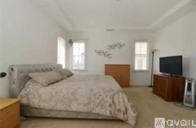 Main picture of 120 Chestnut Grv