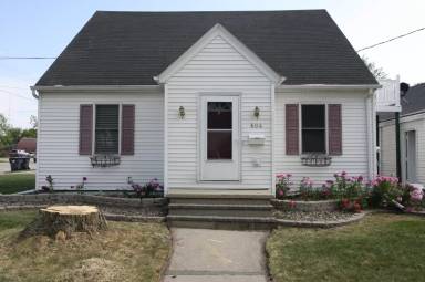 Main picture of 604 Jackson St