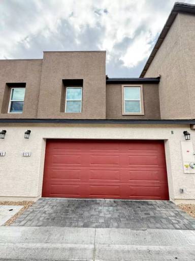 Main picture of 6173 Hibiscus Garden St