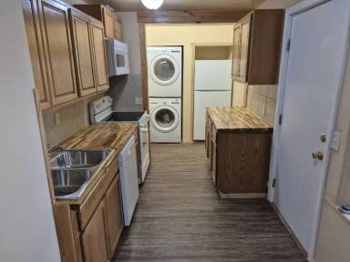Main picture of 408 E 6th Ave