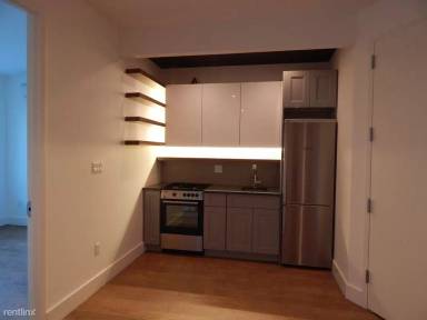 Main picture of 85 Montrose Ave