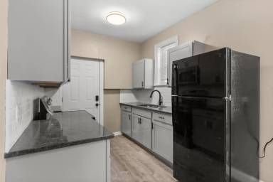 Main picture of 4205 Ellenwood Ave