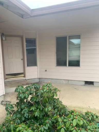 Main picture of 655 Benjamin Ave
