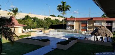 Main picture of 5325 SW 77th Ct