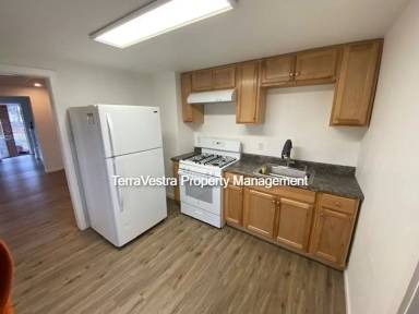 Main picture of 11 E Hodges Ave