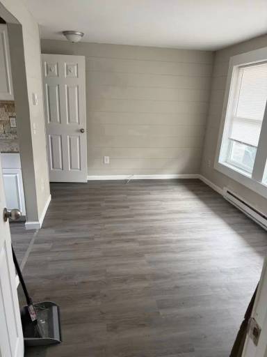 Main picture of 120 N Main St