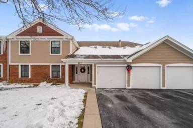 Main picture of 327 Wildberry Ct