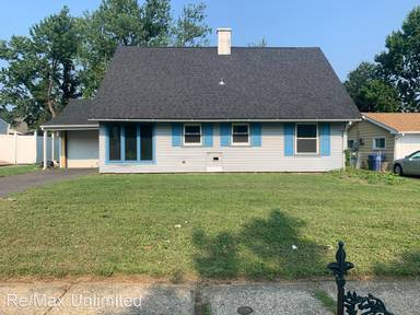Main picture of 27 Pebble Ln