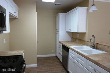 Main picture of 2381 Archwood Ln