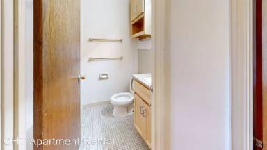 Main picture of 745 W Washington Ave