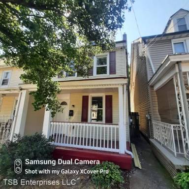 Main picture of 306 Buckley St