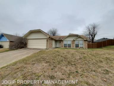 Main picture of 1212 Oak Park Dr