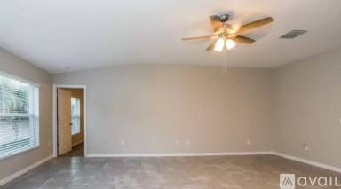 Main picture of 229 Cascade Bend Dr