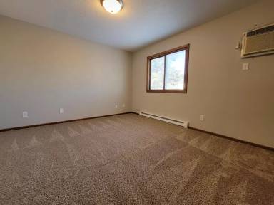 Main picture of 204 18th St SW