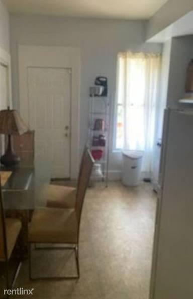 Main picture of 1402 Poplar Grove St