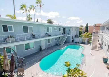 Main picture of 5051 1/2 Mission Blvd