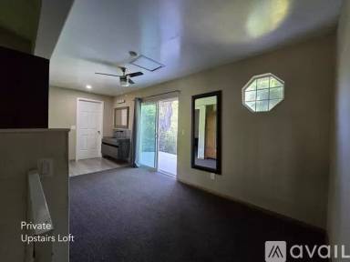 Main picture of 2804 N Grand Ave