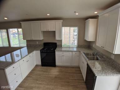 Main picture of 7771 Philbin Ave