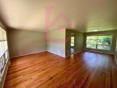 Main picture of 9724 Newton Dr