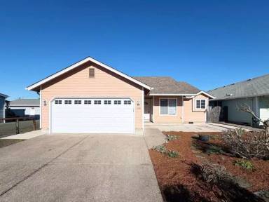 Main picture of 1378 T St