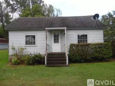 Main picture of 2703 Merchant St