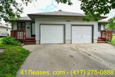 Main picture of 719 W Pine St