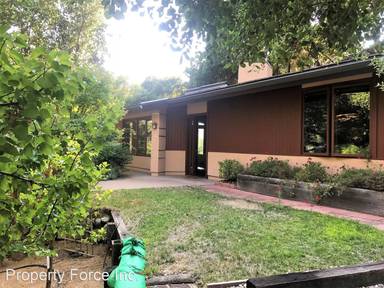 Main picture of 650 Glencrag Way