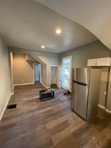 Main picture of 655 E Wabash St