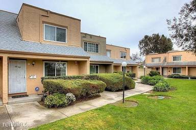Main picture of 4930 Plaza Escuela