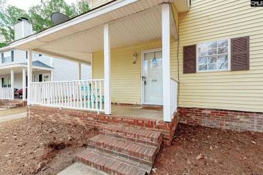 Main picture of 100 Country Town Dr