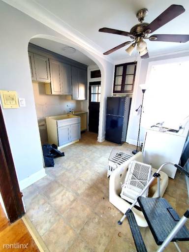Main picture of 4605 N Wolcott Ave