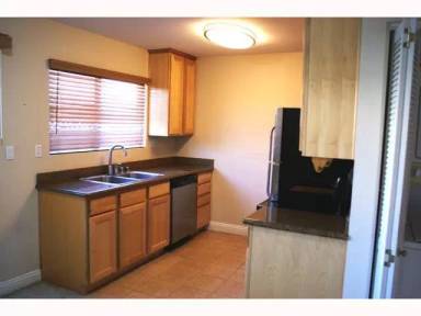 Main picture of 1045 Peach Ave Apartments