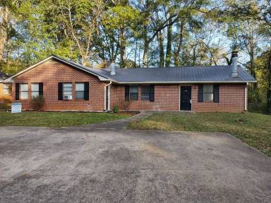 Main picture of 105 Laurie Dr