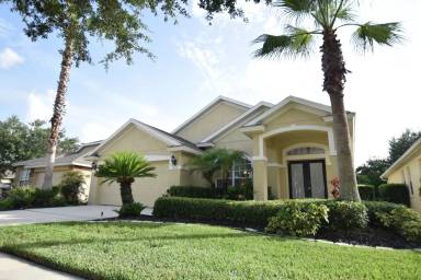 Main picture of 1673 Cherry Ridge Dr
