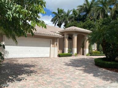 Main picture of 6801 NW 111th Ave