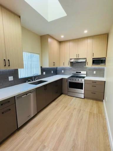 Main picture of 1107 W Angeleno Ave