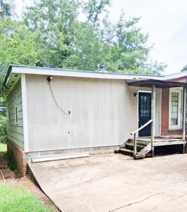 Main picture of 839 Alexandria Rd SW