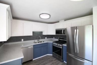 Main picture of 1812 SW Beeksma Dr