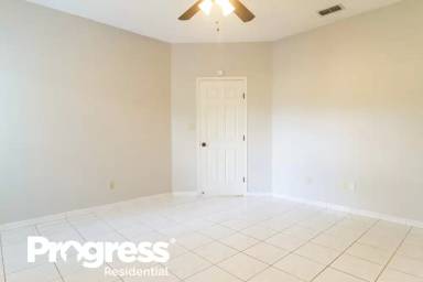 Main picture of 7930 Soft Pine Cir