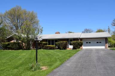 Main picture of 607 Outer Dr