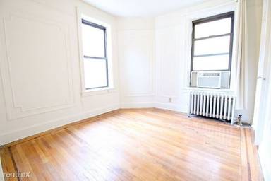 Main picture of 397 E 52nd St