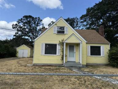 Main picture of 9908 Whitman Ave SW