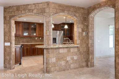 Main picture of 2101 Northshore Dr