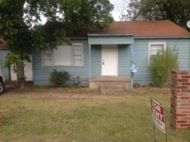 Main picture of 3131 E Latimer St