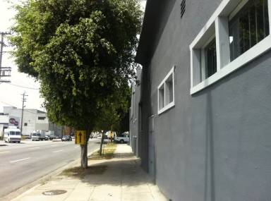 Main picture of 1499 E 4th St