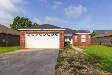 Main picture of 1928 Jo Tam Ln