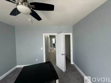Main picture of 2926 E Fayette St