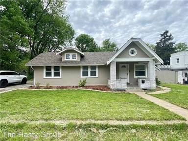 Main picture of 10803 E 67th St